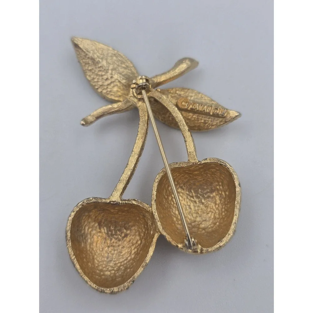 Vintage Sarah Coventry Gold‎ Tone Textured Cherry Leaves Brooch Pin